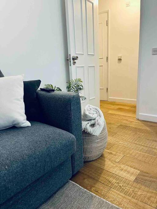 Apartment Lovely 1 Bed, Northolt Station Northolt (Greater London)